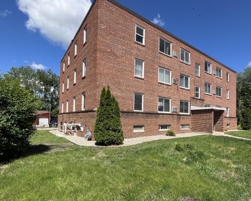 Knollcrest Apartments property